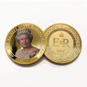 Pozłacana moneta upamiętniająca Królową Elżbietę II.