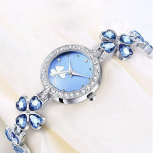 Zegarek szczęścia -niebieska, czterolistna koniczyna.
